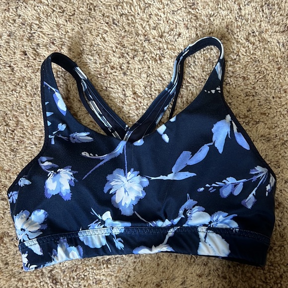 Hardly worn Athleta floral strappy sports bra in blue - size small! - Picture 1 of 6